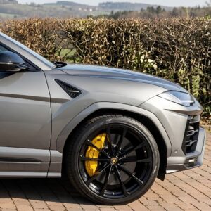Lamborghini Urus OEM Carbon Standard Fender Flares